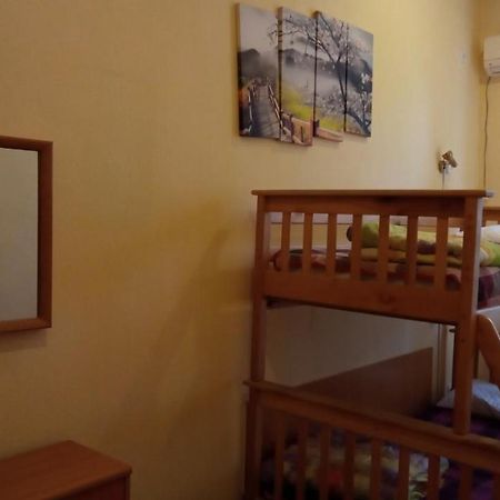 Vishnya Hostel ドニプロペトロウシク エクステリア 写真