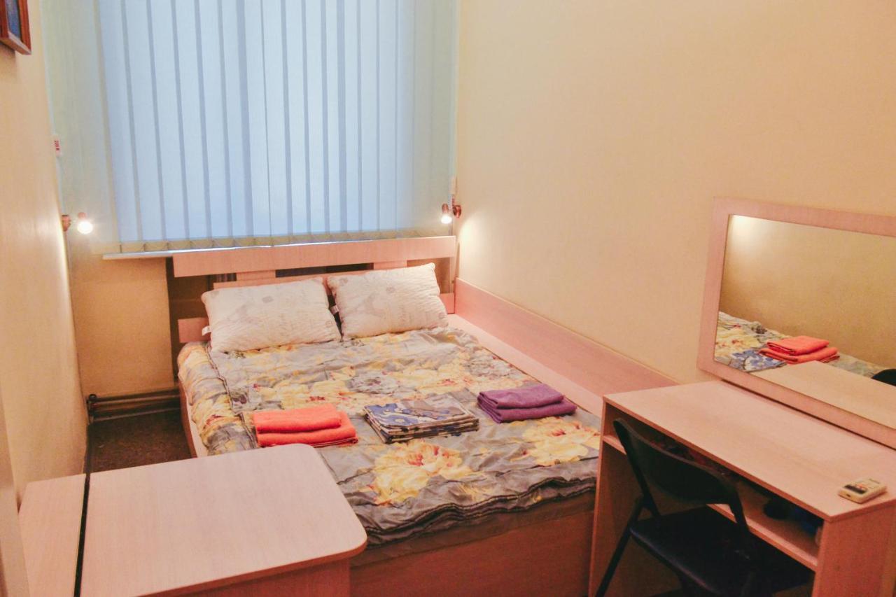 Vishnya Hostel ドニプロペトロウシク エクステリア 写真