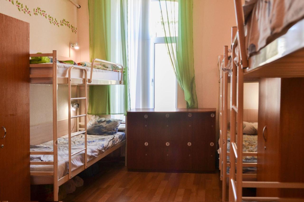 Vishnya Hostel ドニプロペトロウシク エクステリア 写真