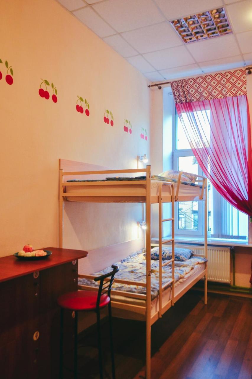 Vishnya Hostel ドニプロペトロウシク エクステリア 写真